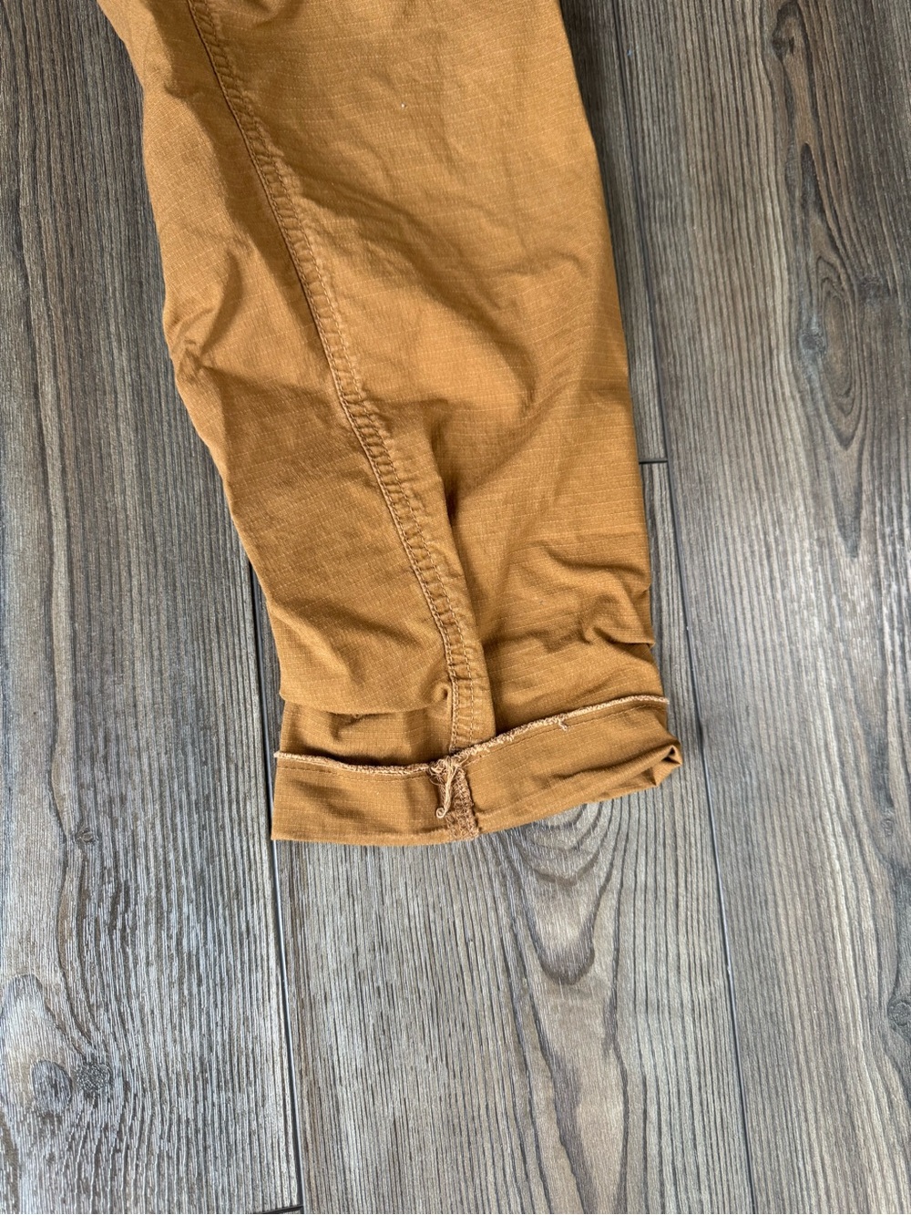 Vuori Cropped Drawstring Ankle Pants in Dark Khaki - Picture 3 of 11